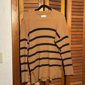 Medium Tan & Black Striped Sweater - Abercrombie